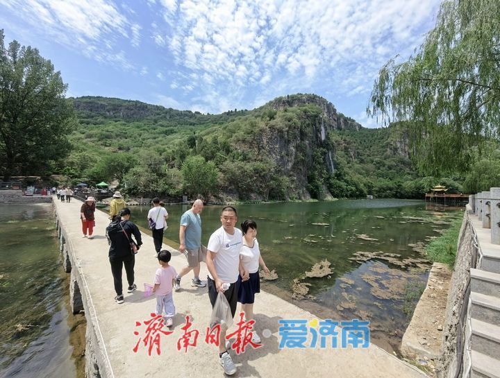 一年四季·泉在济南 