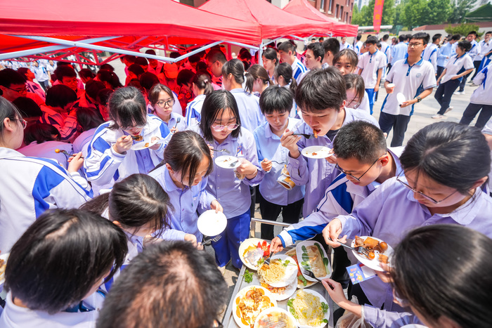 山东省实验中学首届校园美食文化周美味来袭