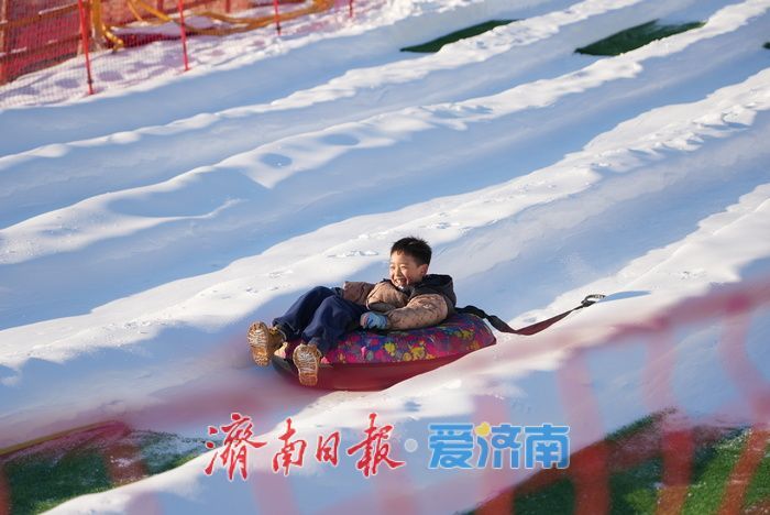 乡村蝶变 文旅旺村年入千万带富乡邻