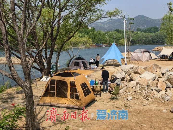 假期尾声人气不减 近郊游热度依旧
