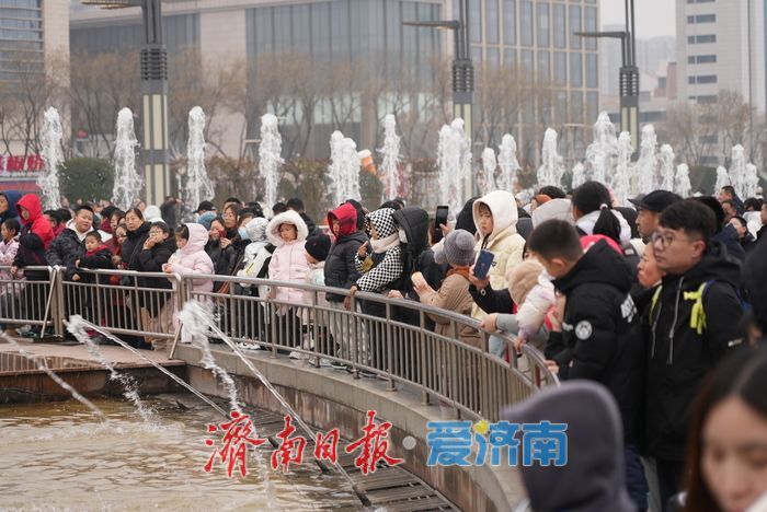 “泉”在济南过大年 