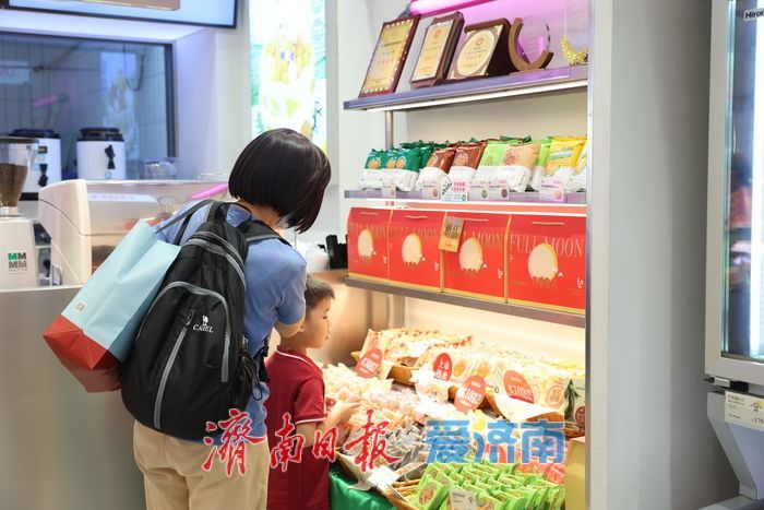 鲁味月饼新代表 山东本土“豆橛子”月饼上市掀起中秋消费热潮