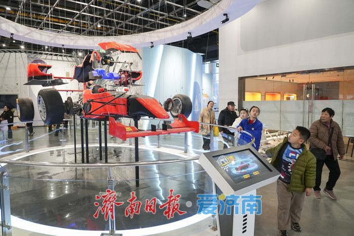 趵眼丨济南从政策到民生，解锁“科技感新年”！