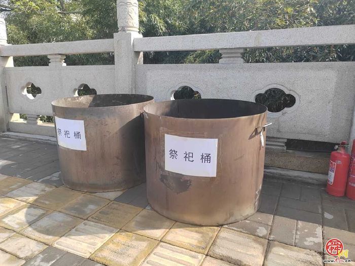 “城”心守护清明“洁” 清明假期济南城管全力保障“路净、灯明、人安”