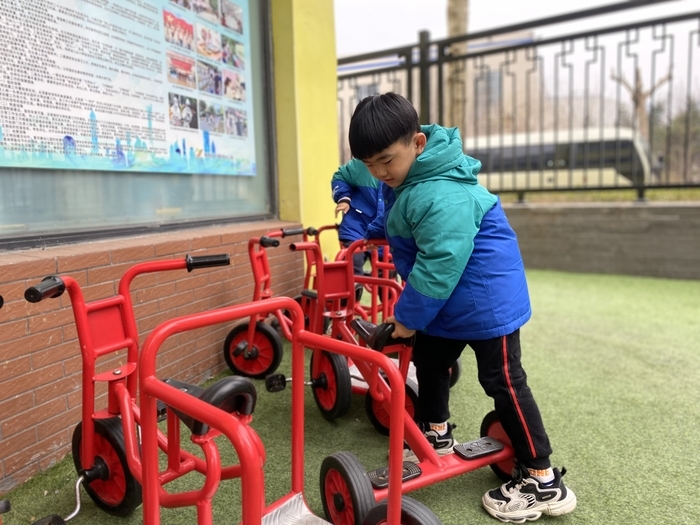 槐荫区礼乐佳苑幼儿园：寻找身边的“雷锋”