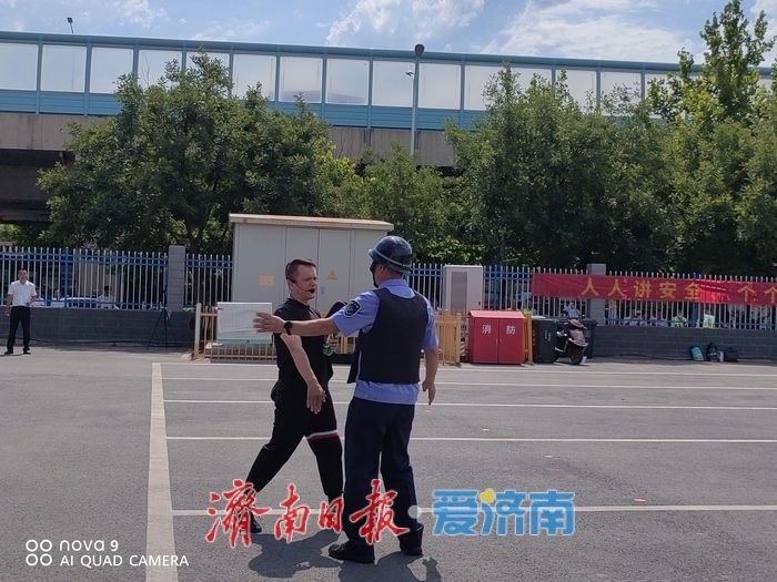 以练促改、以练促防 济南公交集团开展“安全生产月”综合应急演练