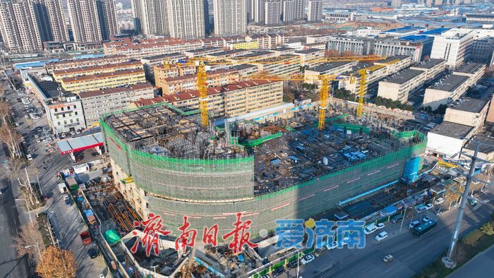 万融广场建设进展显著，区域新地标轮廓已现