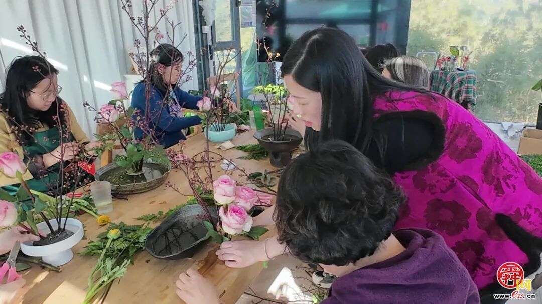 以花为笔，邂逅生活之美 