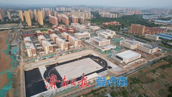 山东商业职业技术学院莱芜校区建设展现新貌