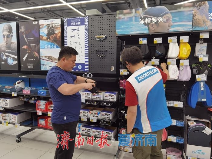 30℃+气温带动水上消费热，游泳装备市场销量增长明显