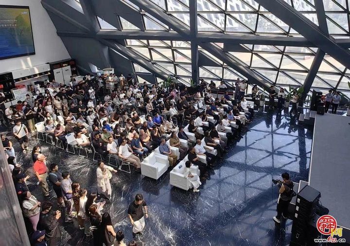 鹊华掇英——2024全国高等艺术院校人物画教学与创作研讨会暨师生作品展在济南举办