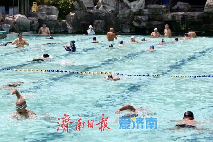 一年四季 泉在济南丨高温来袭 泉水浴场成市民消暑好去处