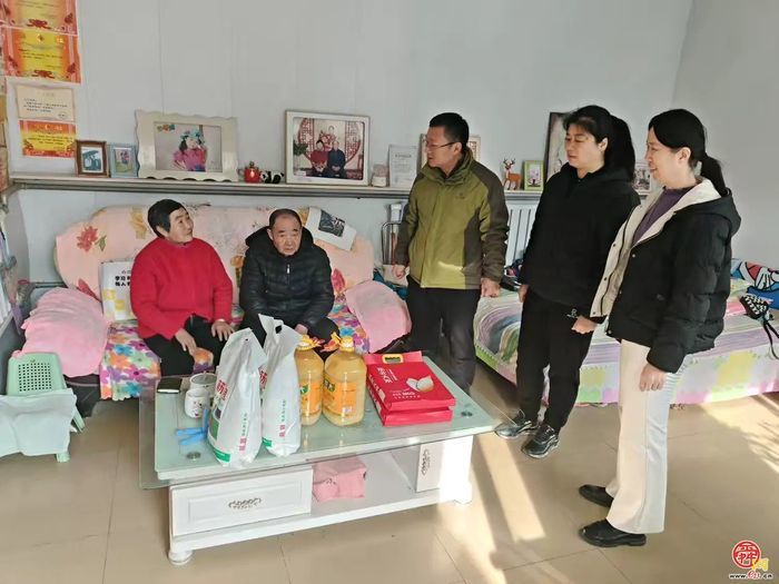 新春慰问暖人心 计生关怀显温情 章丘普集街道走访慰问特殊家庭