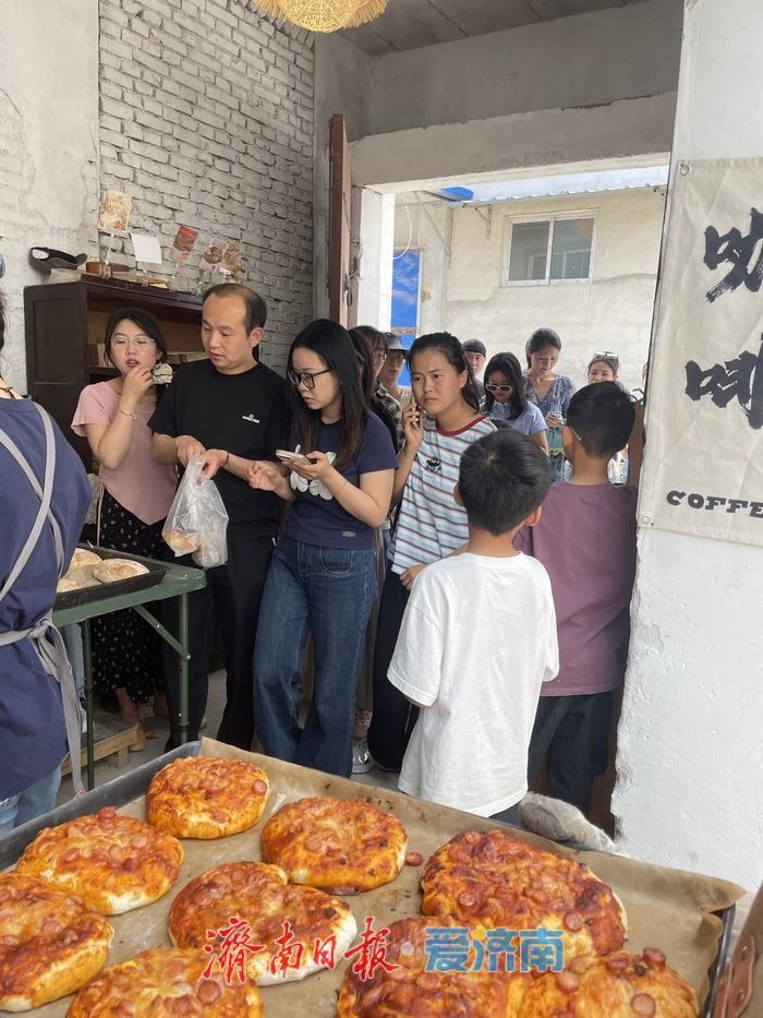 探访藏在村子里的“顶流”面包店：窑火麦香里的乡村振兴新叙事