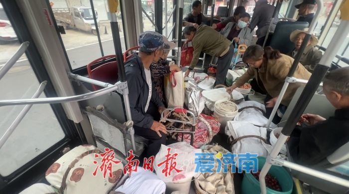 打通春日鲜甜进城路 济南公交67路果农专线暖心开行