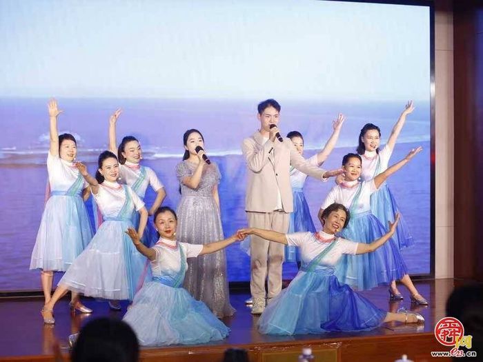 “以文润城”再筑阵地！济南中央商务区文化艺术联盟成立揭牌仪式暨庆祝新中国成立75周年文艺演出举行