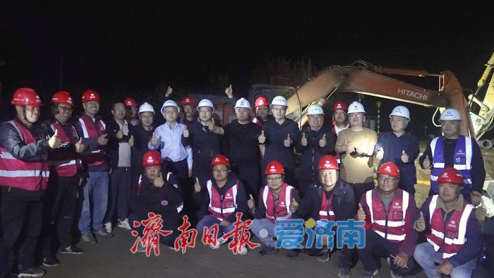 济南港九路工程正加班加点赶工