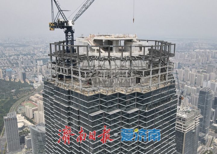 项目强省会｜济南“第一高”塔冠钢结构整体基本成型