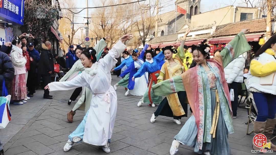 四戏闹新春 泉城年味浓 四方景致交织泉城最浓新春图景