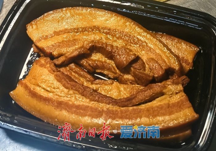 济南味道新叙事：从把子肉到跨界披萨的烟火与创新