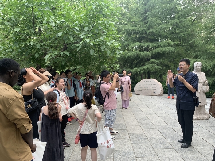 研学、对诗、避暑、赏景……千佛山邀您相约一夏 