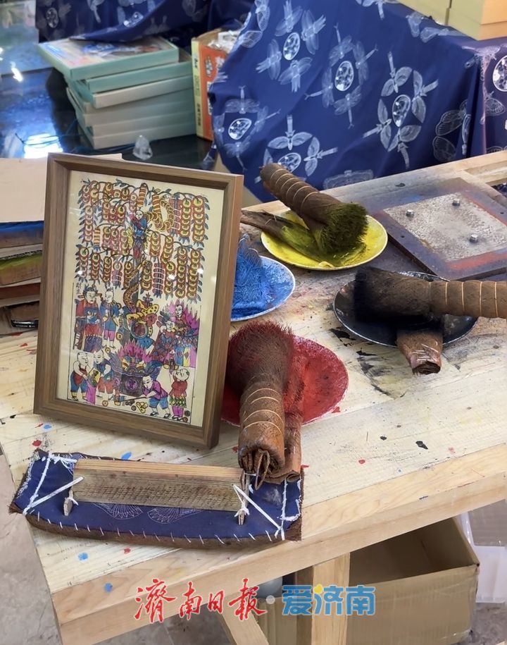 从“歇歇脚”的服务区到“买买买”的会客厅 “过路经济”因何而“火”