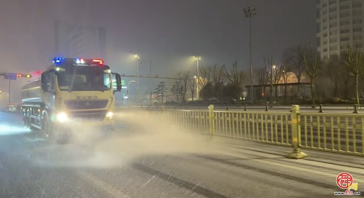 ��ѩΪ�� ��ҹ��ս  ���ϳǹ�ȫ������ѩ...