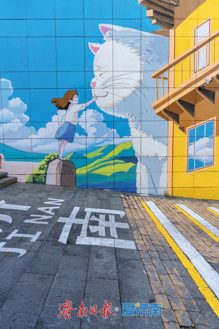 一年四季 泉在济南丨济南绿地普利中心现创意彩绘 公共空间变身艺术画廊
