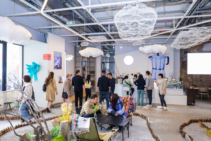 “泉”在济南过五一｜济南潮流新地标！1922电竞新媒体产业园开园受市民追捧