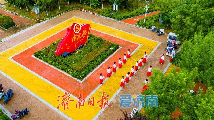 集健身观光爱国教育于一体 济南小东山山体公园成市民新宠