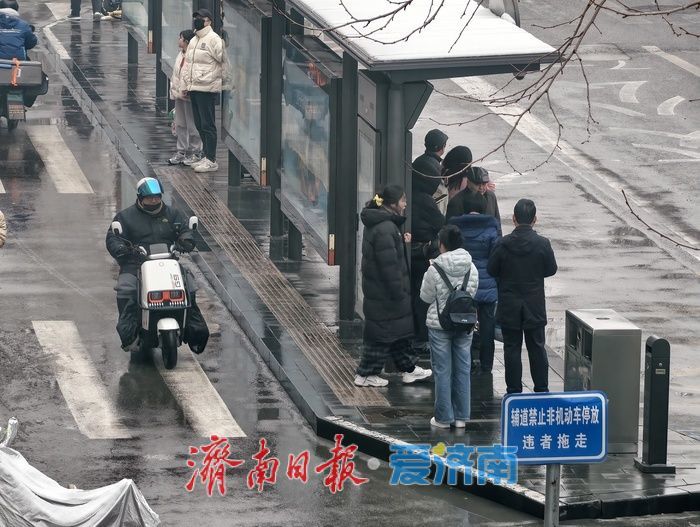 一年四季 泉在济南丨雪后雾锁泉城