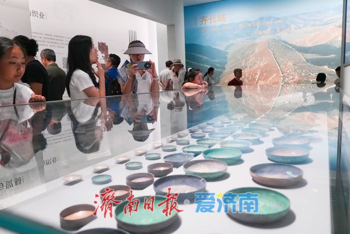 抓住暑期尾巴 山东博物馆参观持续火热