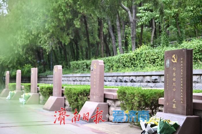 在英雄山感悟信仰的力量——专访长篇报告文学《英雄山》作者徐锦庚