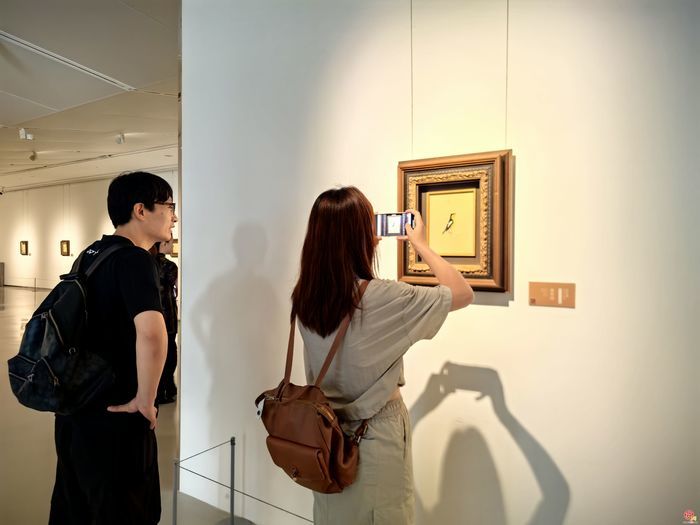 请持放大镜细品——“徐青巍油画作品展”在山东美术馆开展