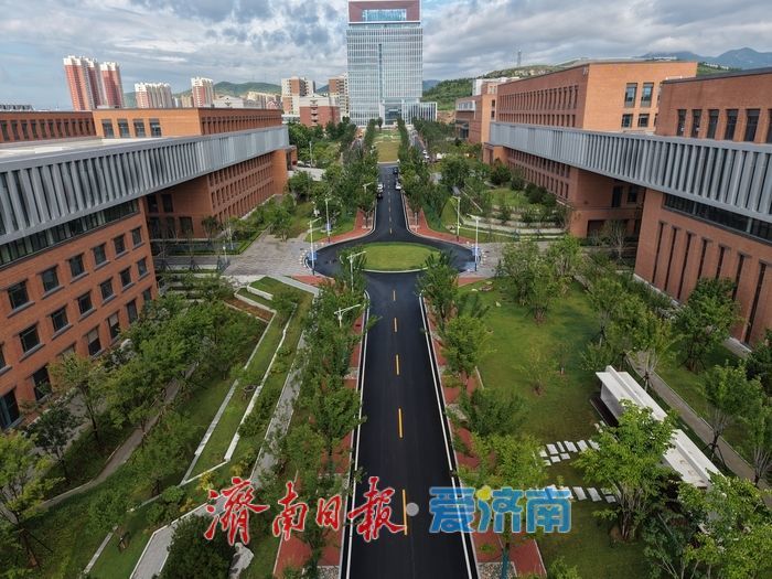 空天信息大学建设进入收官阶段，“空天之眼”内部细节首度公开
