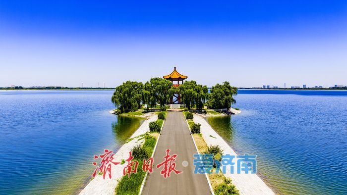 久雨初晴景致佳 济南玉清湖上演绝美水天一色画卷