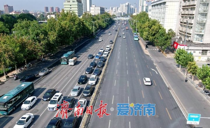 济南经十路启动养护提升工程，夜间施工减少影响