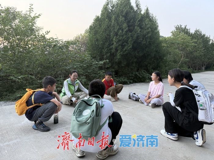 手电照见惊喜：佛慧山夜探虫趣浓，济南生态答卷更亮眼