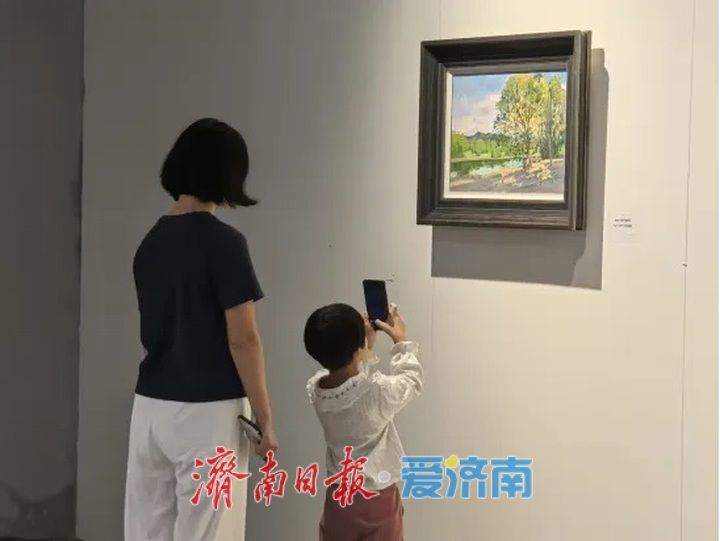 一年四季 泉在济南丨30000+！国庆假期济南上新街单日客流量刷新纪录