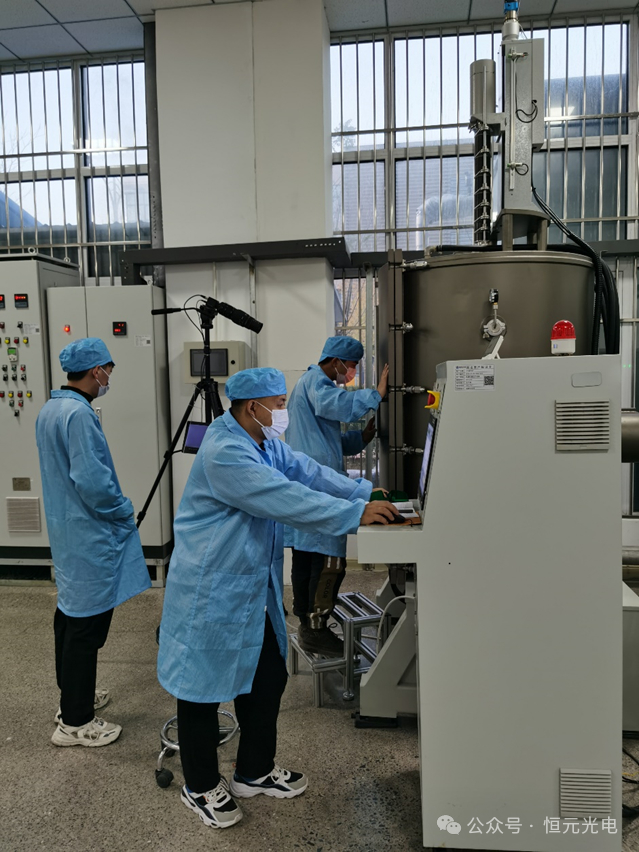 项目强省会｜济南在全球率先研制成功12英寸铌酸锂晶体