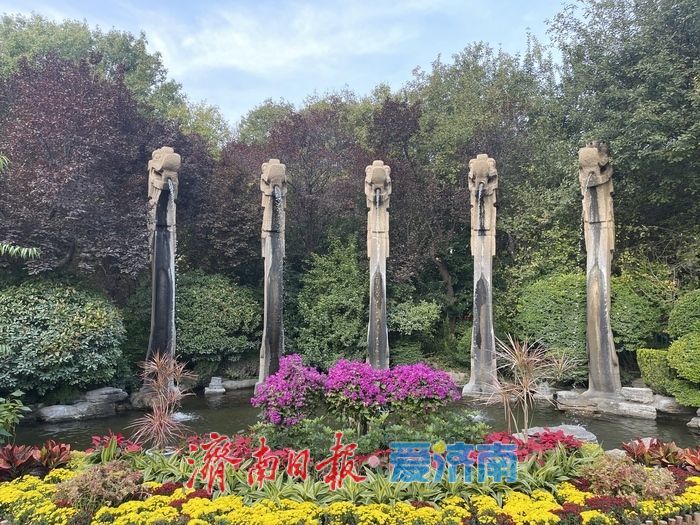 一年四季 泉在济南丨满屏五彩斑斓！五龙潭秋日打翻色盘