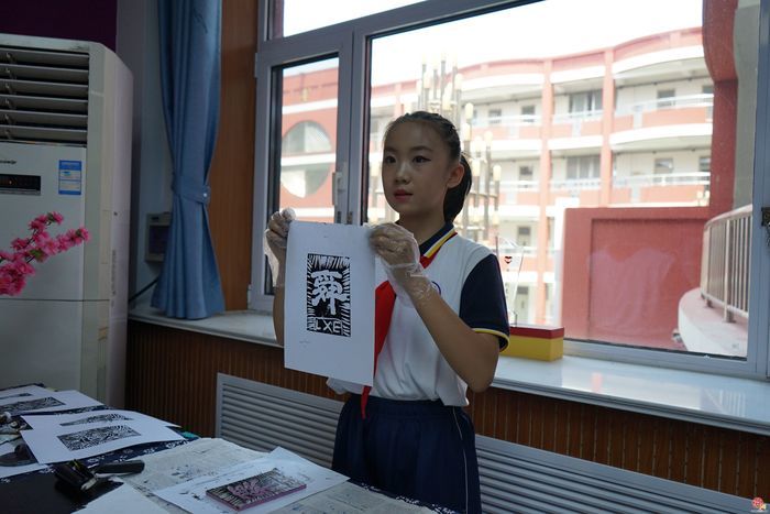 当玫瑰邂逅非遗教育！平阴校园解锁传统文化新“花”样