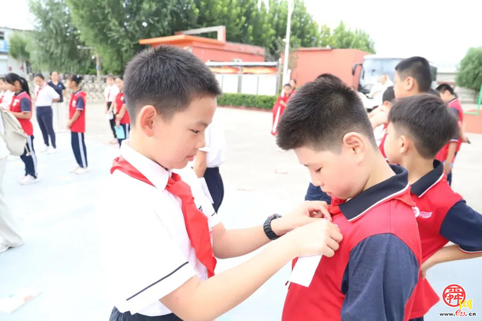 【和燕 手拉手】情牵黄河两岸 共育时代少年 ——济南市历下区燕山小学教育集团开展跨区域党团队共建活动
