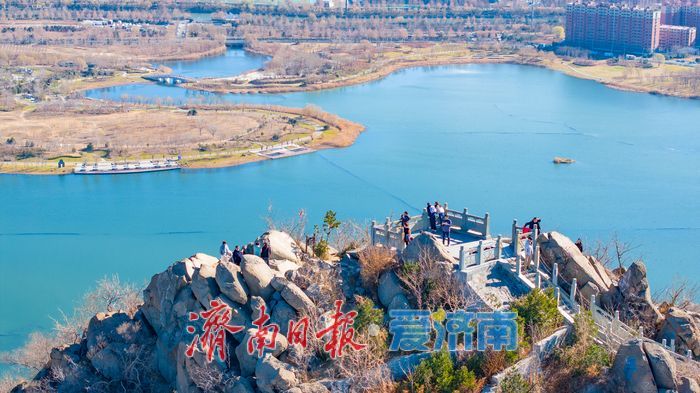 雾散天青，华山如画！济南市民登高饱览泉城胜景