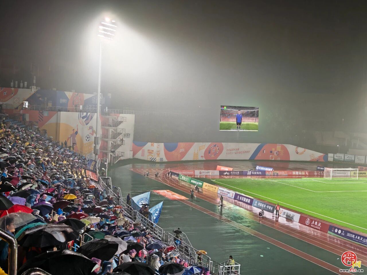 绿茵场上3:0，场内场外N:0！文明赛场，济南完胜！