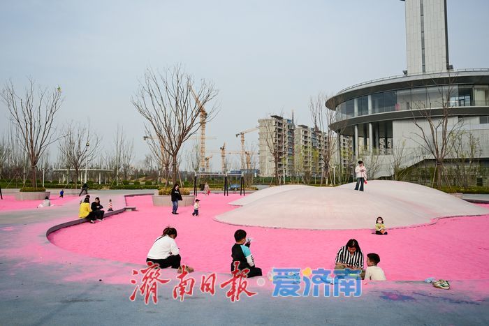 黄河畔新添遛娃踏春好去处 济南丁太鲁绿带公园成春日亲子乐园