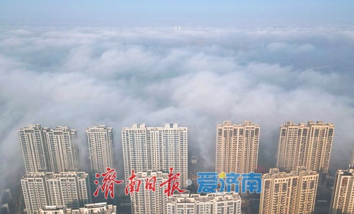 雾锁黄河 塔影独悬