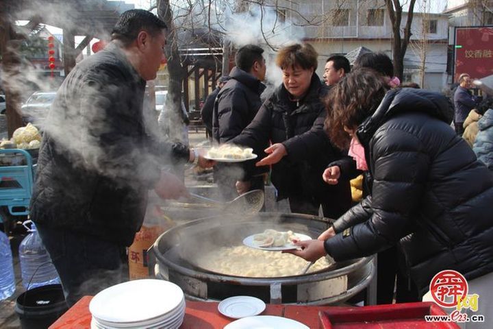 饺香迎小年，山村饺子宴里话团圆