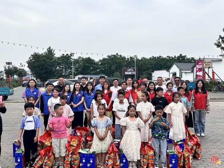 章丘区台属联谊会开展 “情暖童心 粽享端午” 走访慰问活动