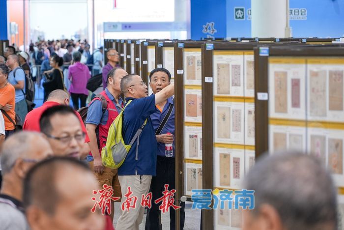 一年四季 泉在济南丨全国集邮盛宴亮相济南 开展首日迎万名观众观展